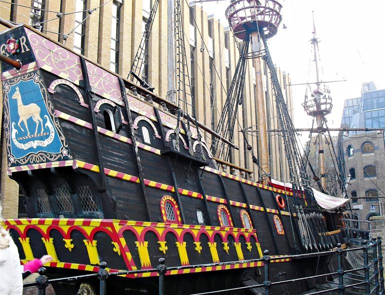 Het Durmstrang-schip Londen