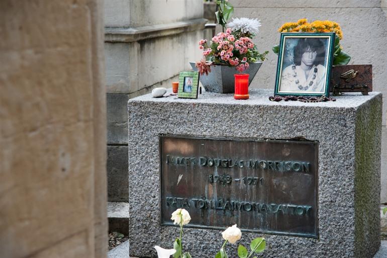 Het graf van Jim Morrison op Pere Lachaise in Parijs