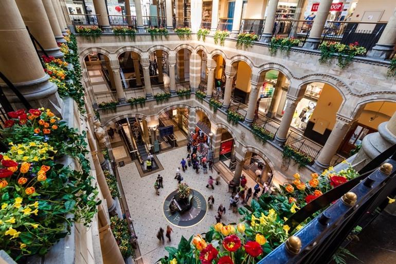 Het Magna Plaza Amsterdam