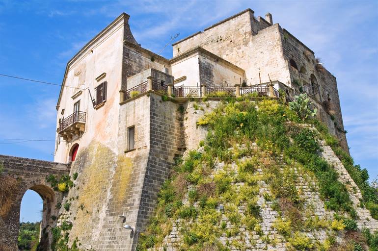 Het Normandisch kasteel van Ginosa