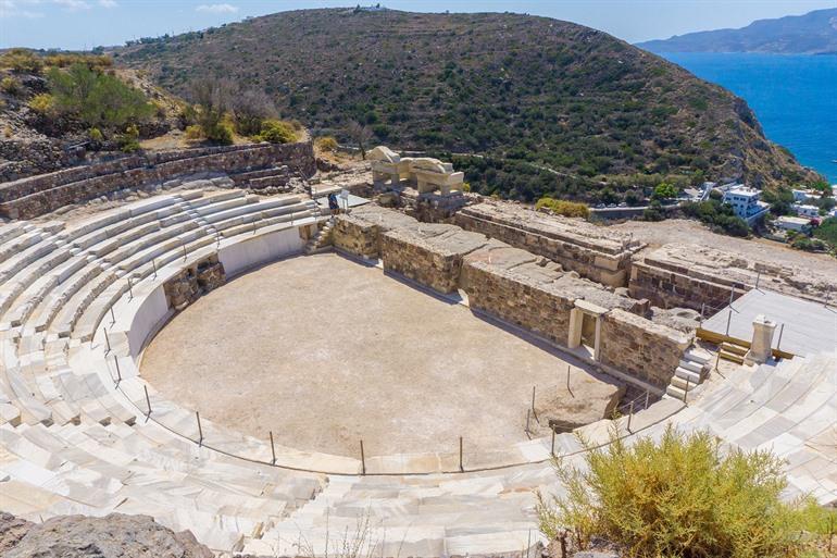 Het oude Romeinse theater van Tripiti, Milos