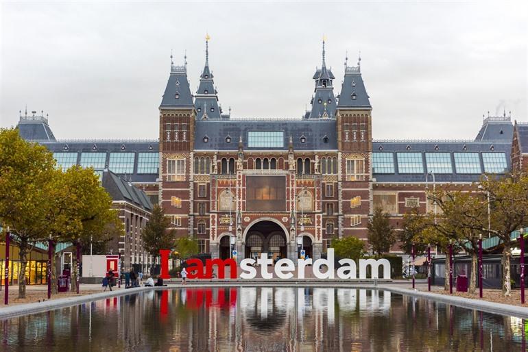 Het Rijksmuseum in Amsterdam