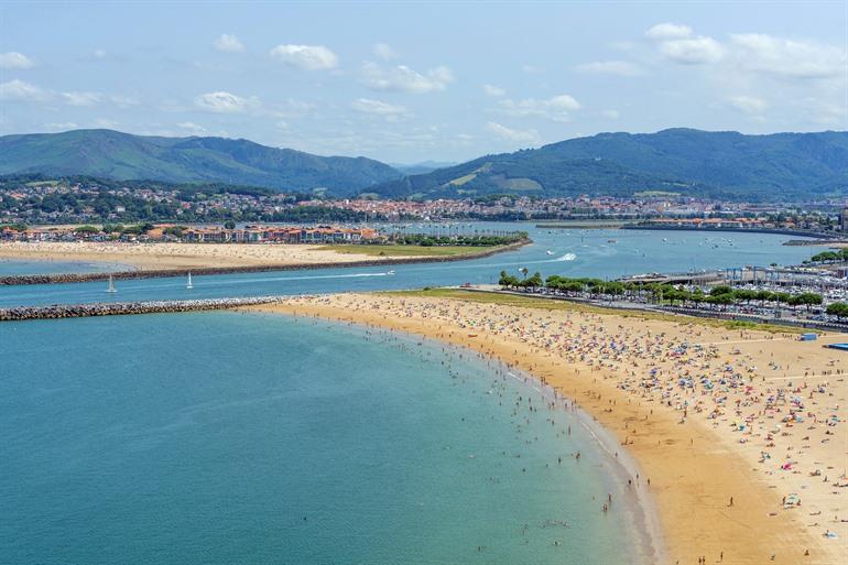 Het strand van Hondarribia