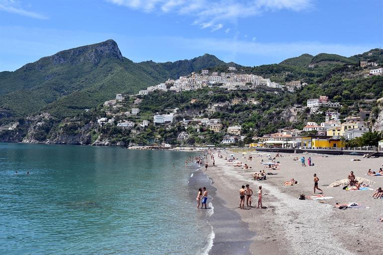 Het strand van Vietri sul Mare