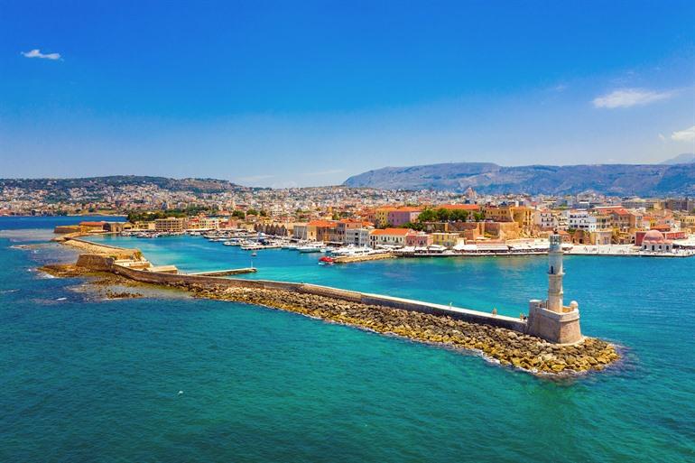 Het uitzicht op de vuurtoren van Chania en de stad, Kreta