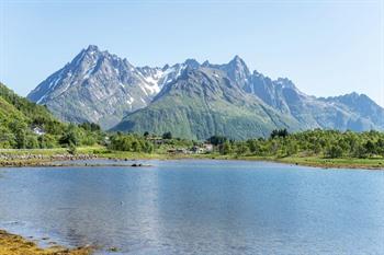 Higravtindan hoogste piek van Austvågøya, Lofoten