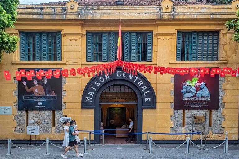 Hoa Lo Prison Museum