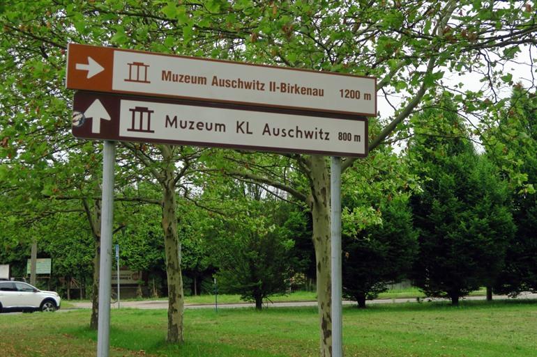 Hoe bereik je Auschwitz?