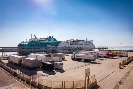 Hoe met de veerboot of ferry naar Mallorca