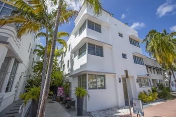 Hostel Posh South Beach