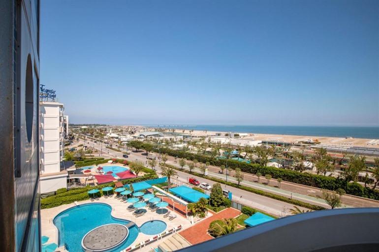 Hotel Airone mét buitenzwembad en op wandelafstand van Sottomarina di Chioggia