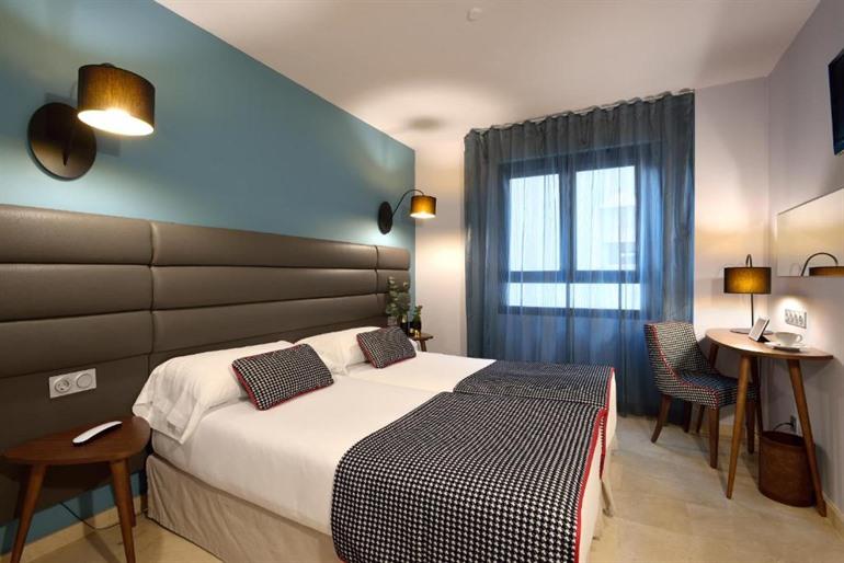 Hotel Pamplona Plaza boeken