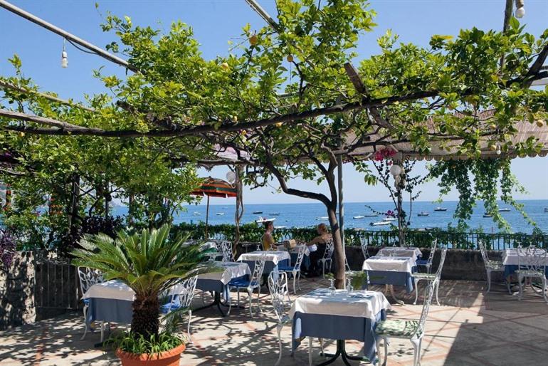 Hotel Pupetto aan het Fornille-strand boeken