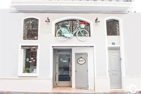 Hotel Smile & Co Hostal Boutique in Alicante boeken