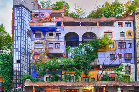 Hundertwasserhaus in Wenen bezoeken? Alle info, tips & tickets voor je bezoek aan het Hundertwasser Museum