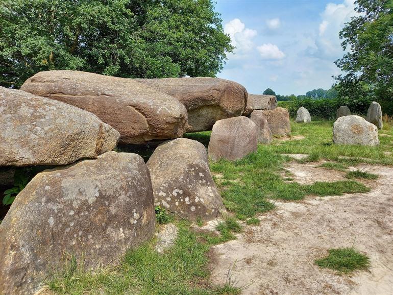 Hunebedden in Drenthe bewonderen