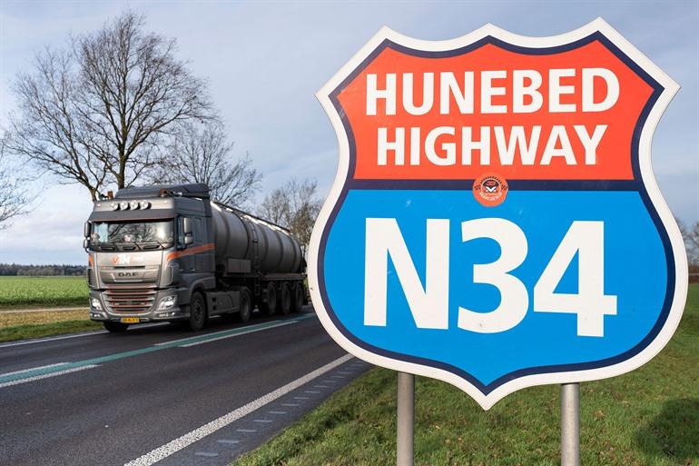 Hunebedhighway in Drenthe, Nederland