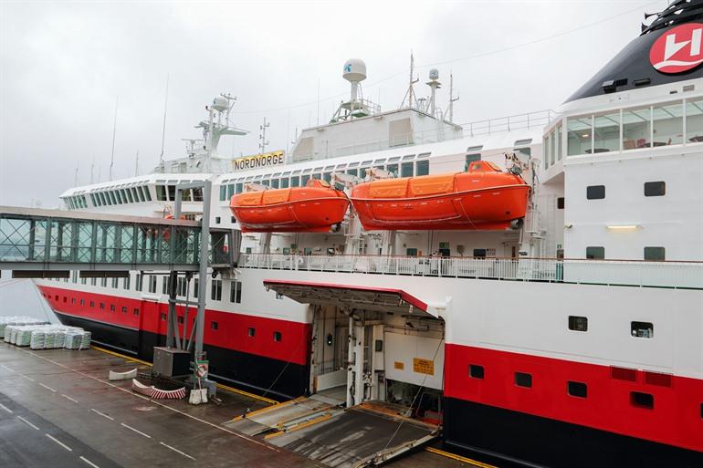 Hurtigruten inschepen, Noorwegen