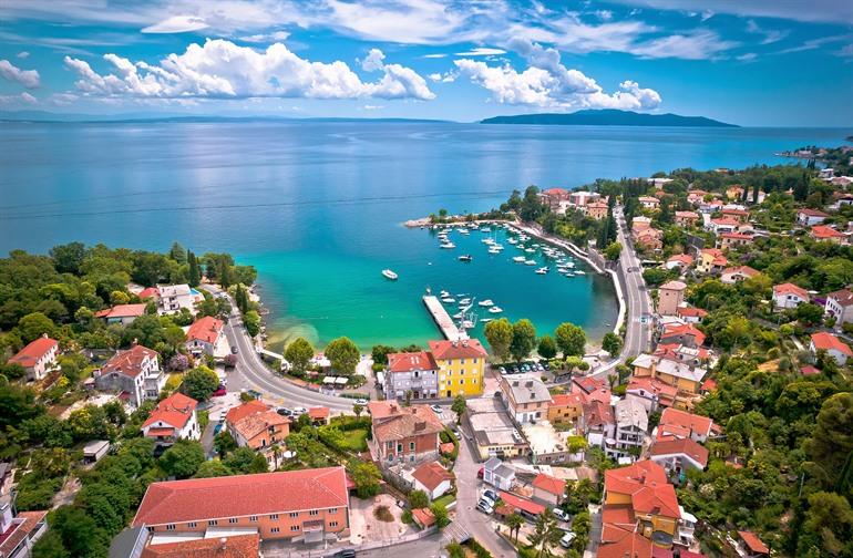 Ičići bezoeken in de Opatija Riviera, Kroatië