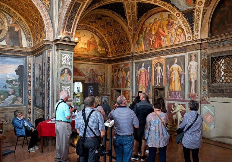 Interieur van de San Maurizio kerk in Milaan 