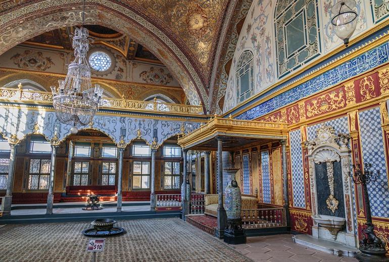 Interieur van het Topkapi Paleis in Istanbul