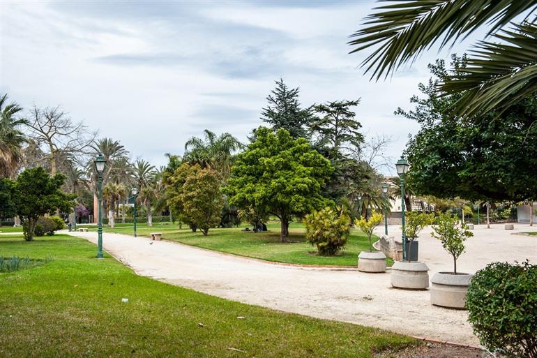 Jardins del Real / Jardines Viveros
