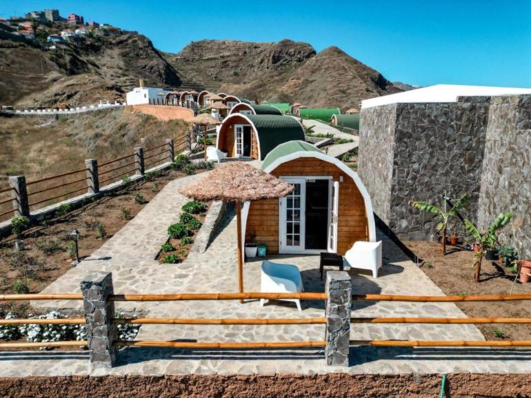 Je eigen privé bungalow bij RM Green Hotel boeken