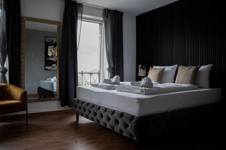 Junik apartments boeken