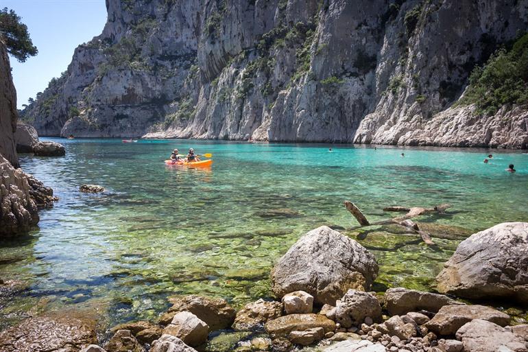 Kajakken tussen de verschillende Calanques, Calanques d'en Vau