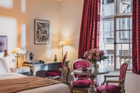 Kamer boeken bij het charmante Cour du Corbeau Hotel