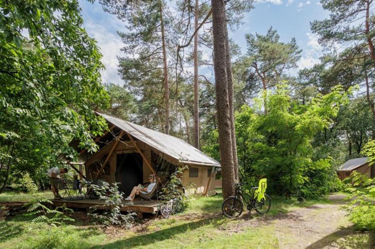 Kampeer bij Huttopia De Veluwe