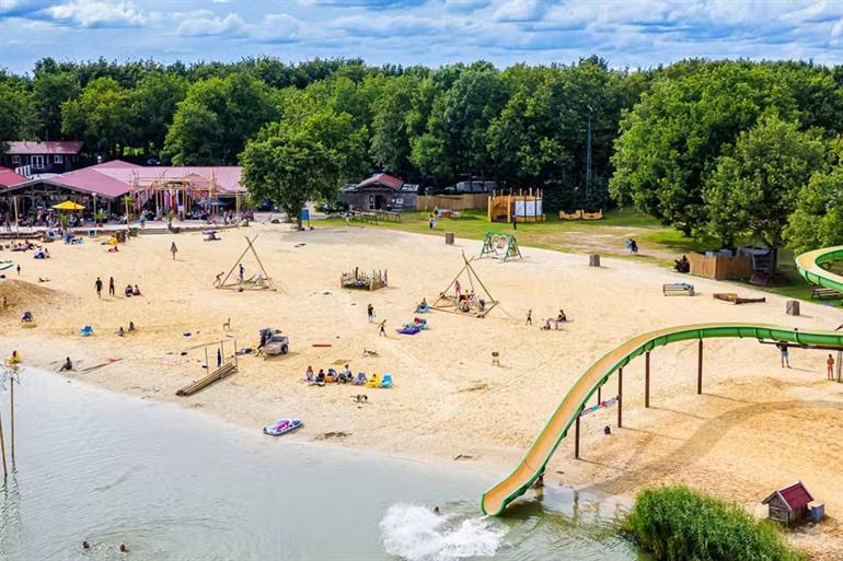 Kampeer bij Recreatiepark Ermerstrand
