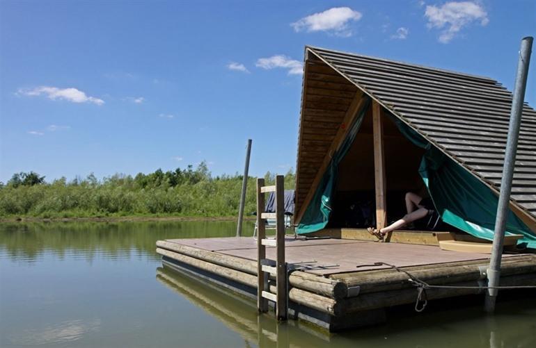 Kampeervlot De Wissen in Dilsen-Stokkem, Limburg