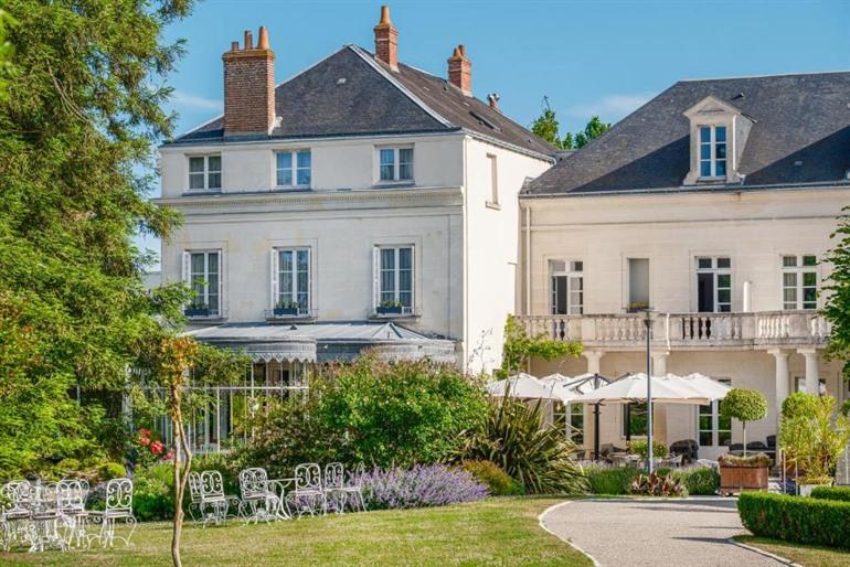 Kasteelovernachting boeken bij Château Belmont