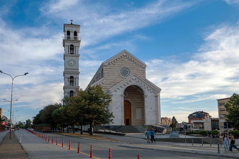 Kathedraal van Moeder Teresa in Pristina
