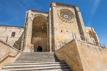 Kerk in Villalcázar de Sirga, Castilië en Léon