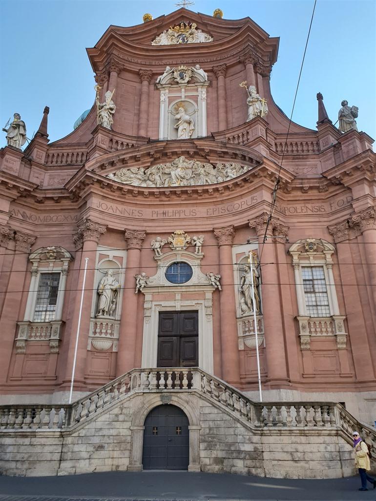 Kerk van Neumünster in Würzburg