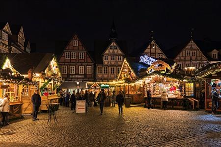 Bezoek de kerstmarkt in Celle 2025: data, info & verblijftips