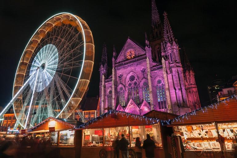 Kerstmarkt in Mulhouse, Frankrijk