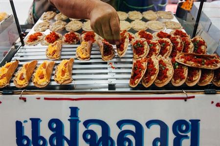 Khanom Bueang (Thaise pannenkoeken), Thaise keuken