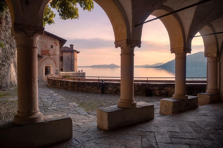 Kloostercomplex Santa Caterina del Sasso, Lago Maggiore