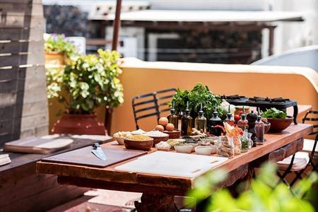 Kookcursus met wijnproeven in Santorini