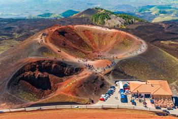  Krater Etna