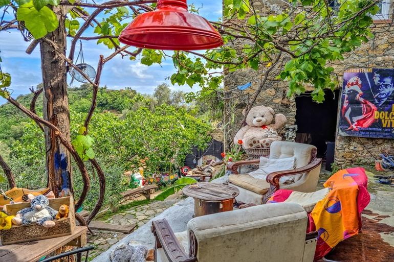 Kunstenaarsdorpje Bussana Vecchia