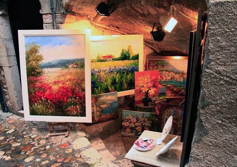 Kunstgalerijen in Rue Grande in Saint-Paul-de-Vence, Provence