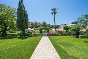La Bastide des Salins boeken