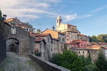 La Lunigiana, mulazzo