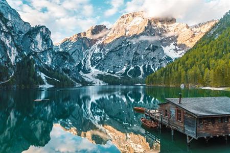 Lago di Braies, Zuid-Tirol, Noord-Italië