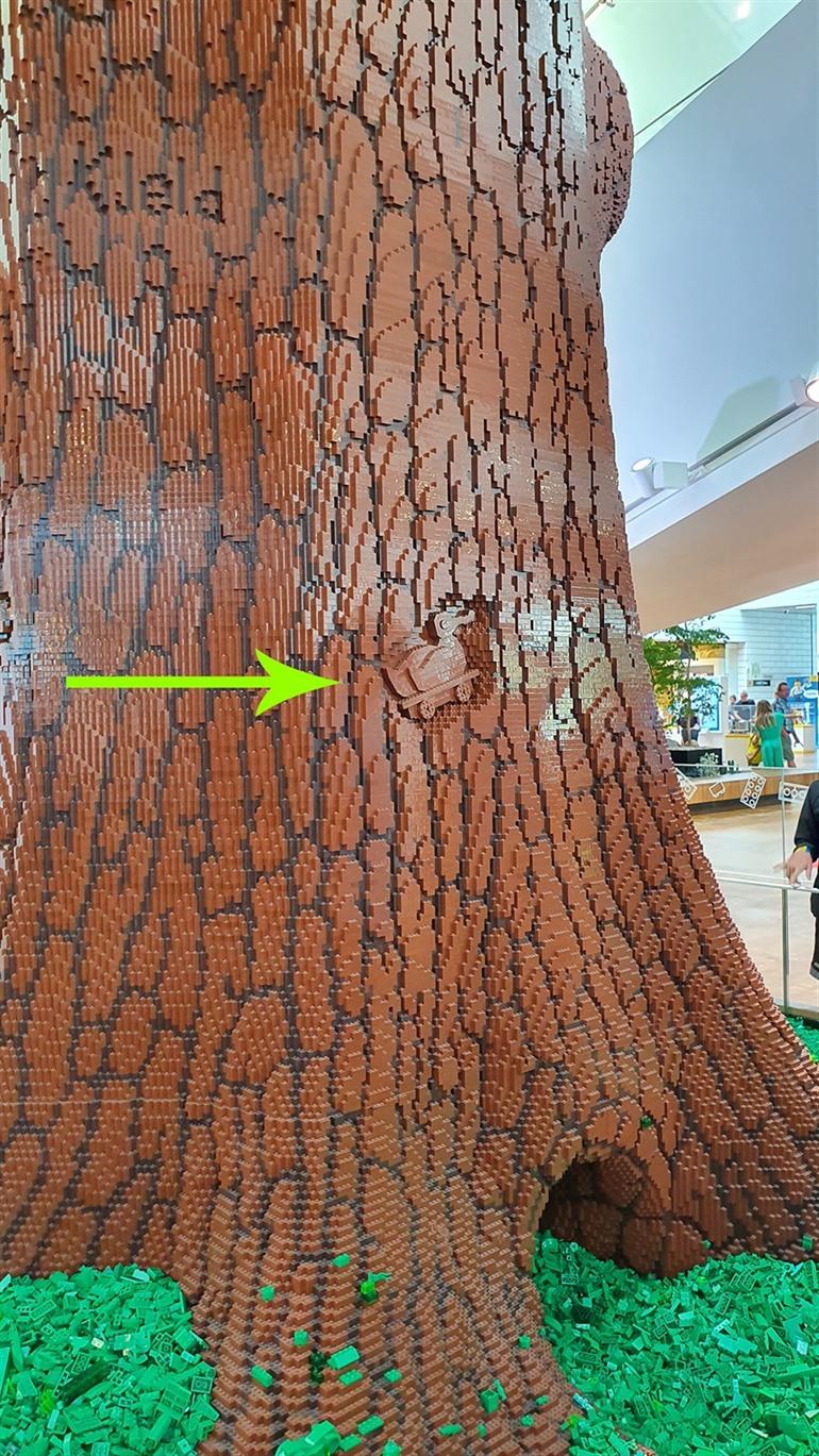 Lego House Billund - Tree of Creativity