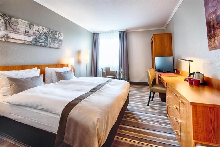 Leonardo Hotel Aachen 4*